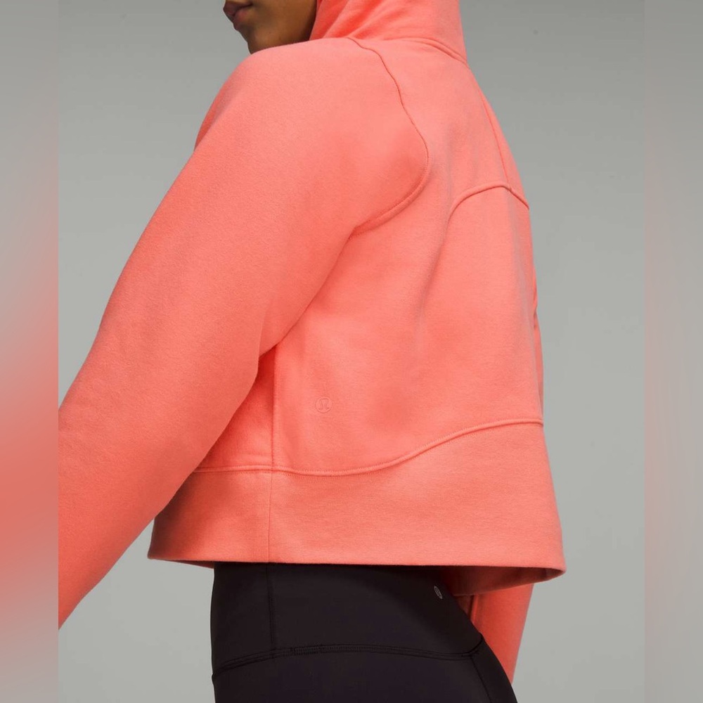 LULULEMON Loungeful Cropped Hoodie in Raspberry Cream Size 4/6 (?)